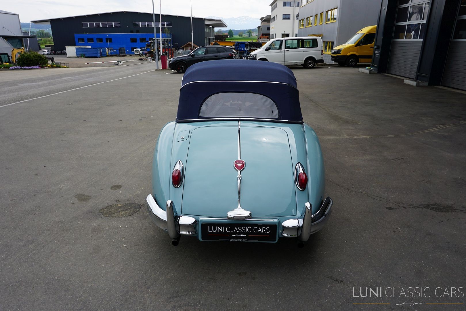JAGUAR XK140 Drophead Coupé-image-4