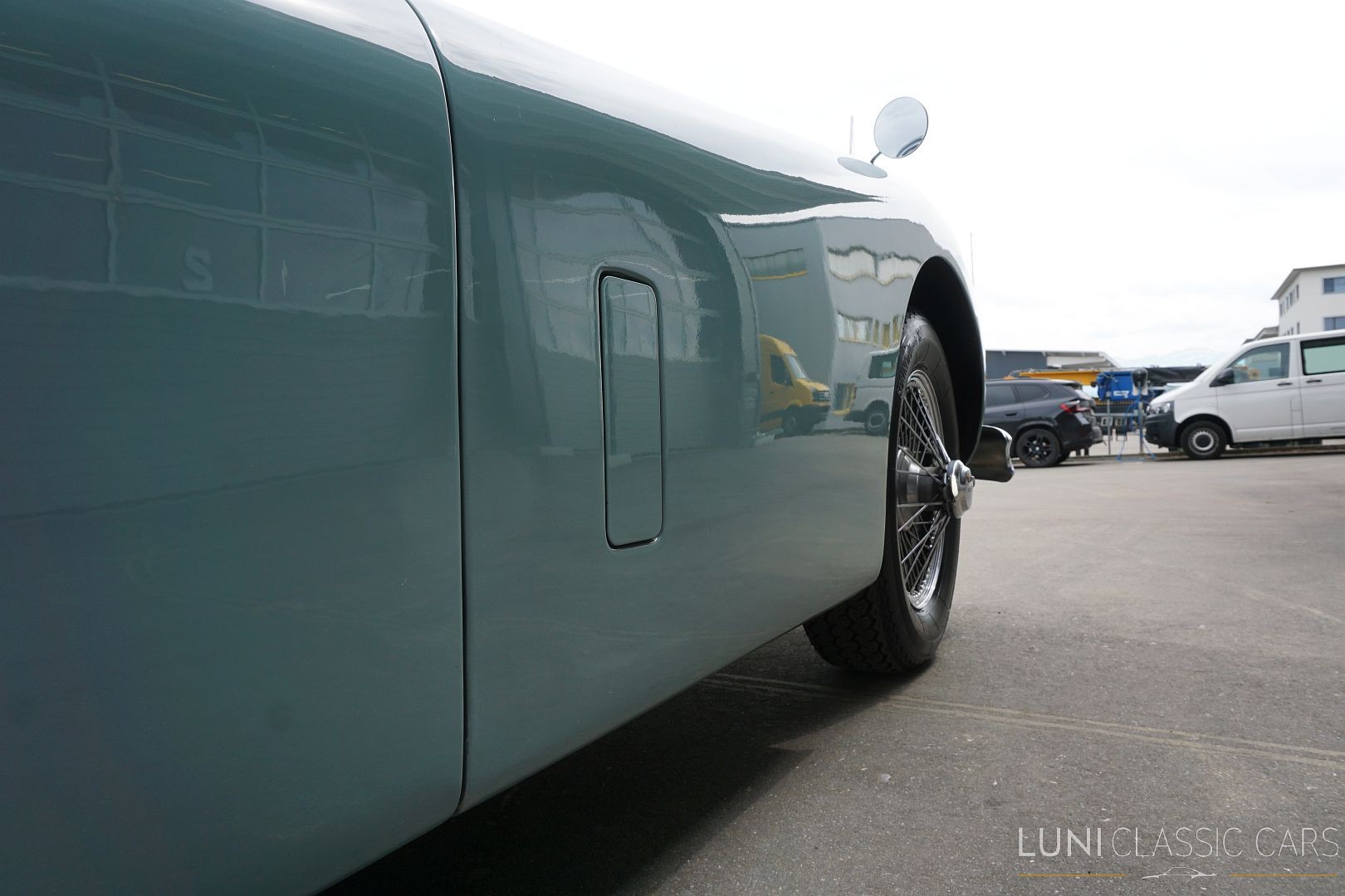 JAGUAR XK140 Drophead Coupé-image-16