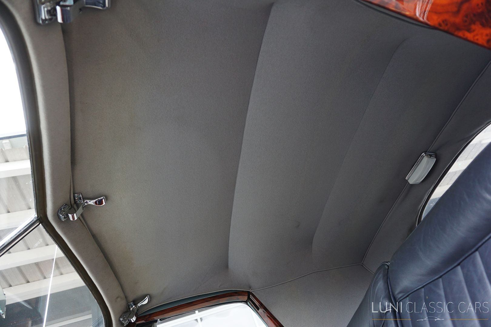 JAGUAR XK140 Drophead Coupé-image-24