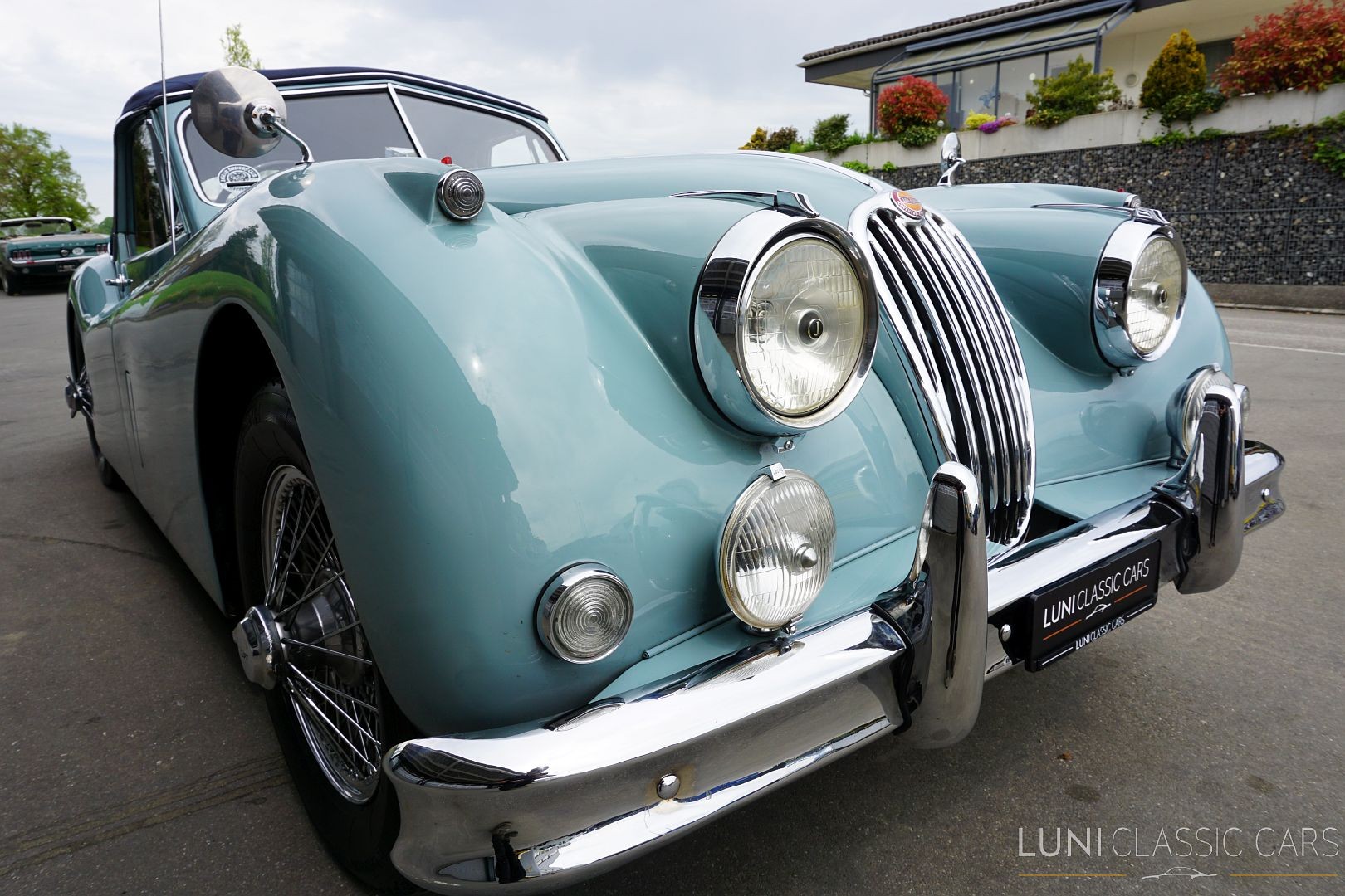 JAGUAR XK140 Drophead Coupé-image-17