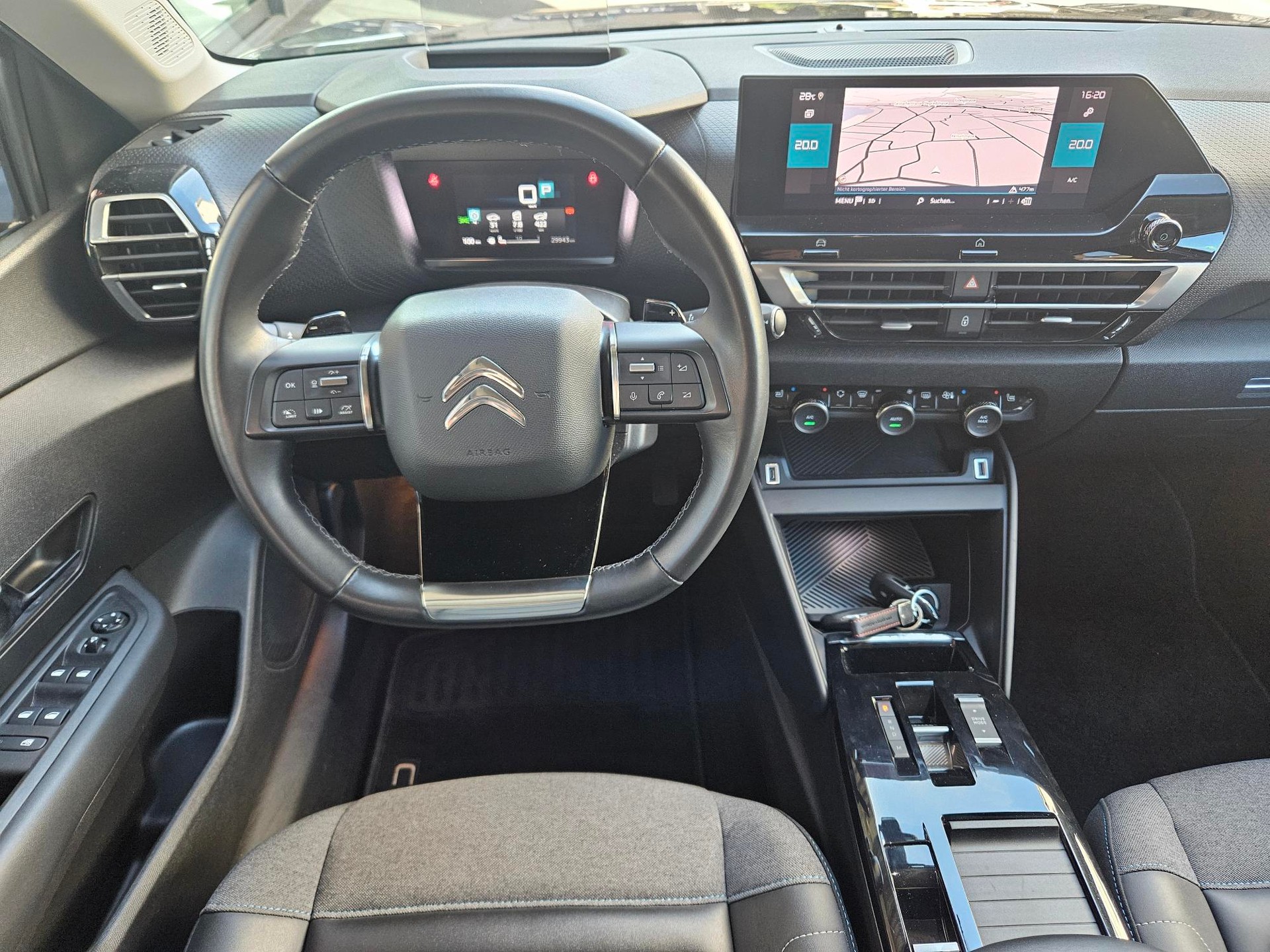 CITROEN C4 1.2 PureTech Shine-image-6