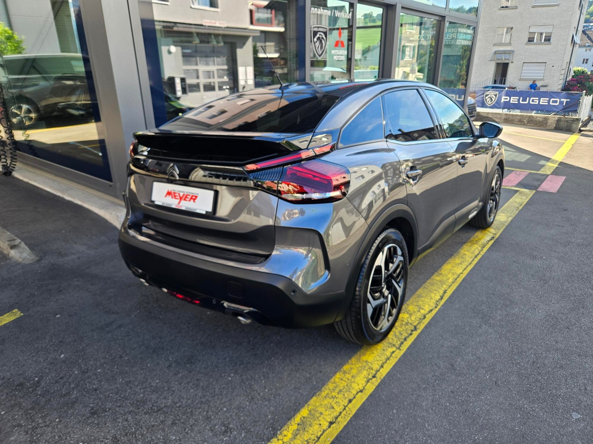 CITROEN C4 1.2 PureTech Shine-showroom-element-3