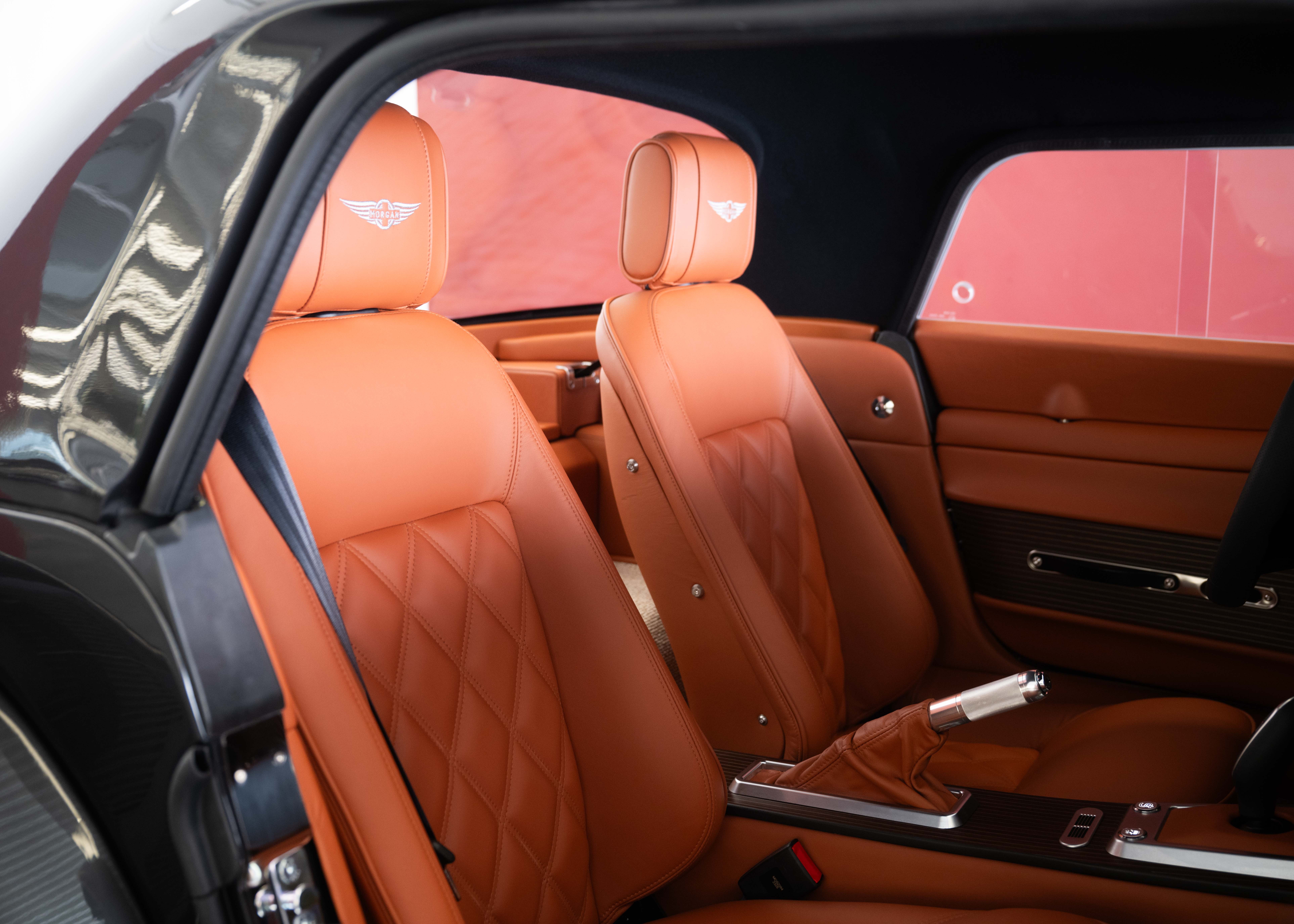 Image MORGAN PLUS-SIX Supersport 3.0 Bespoke (Swiss new car, Dark Silver metallic paint, 30-month factory warranty)