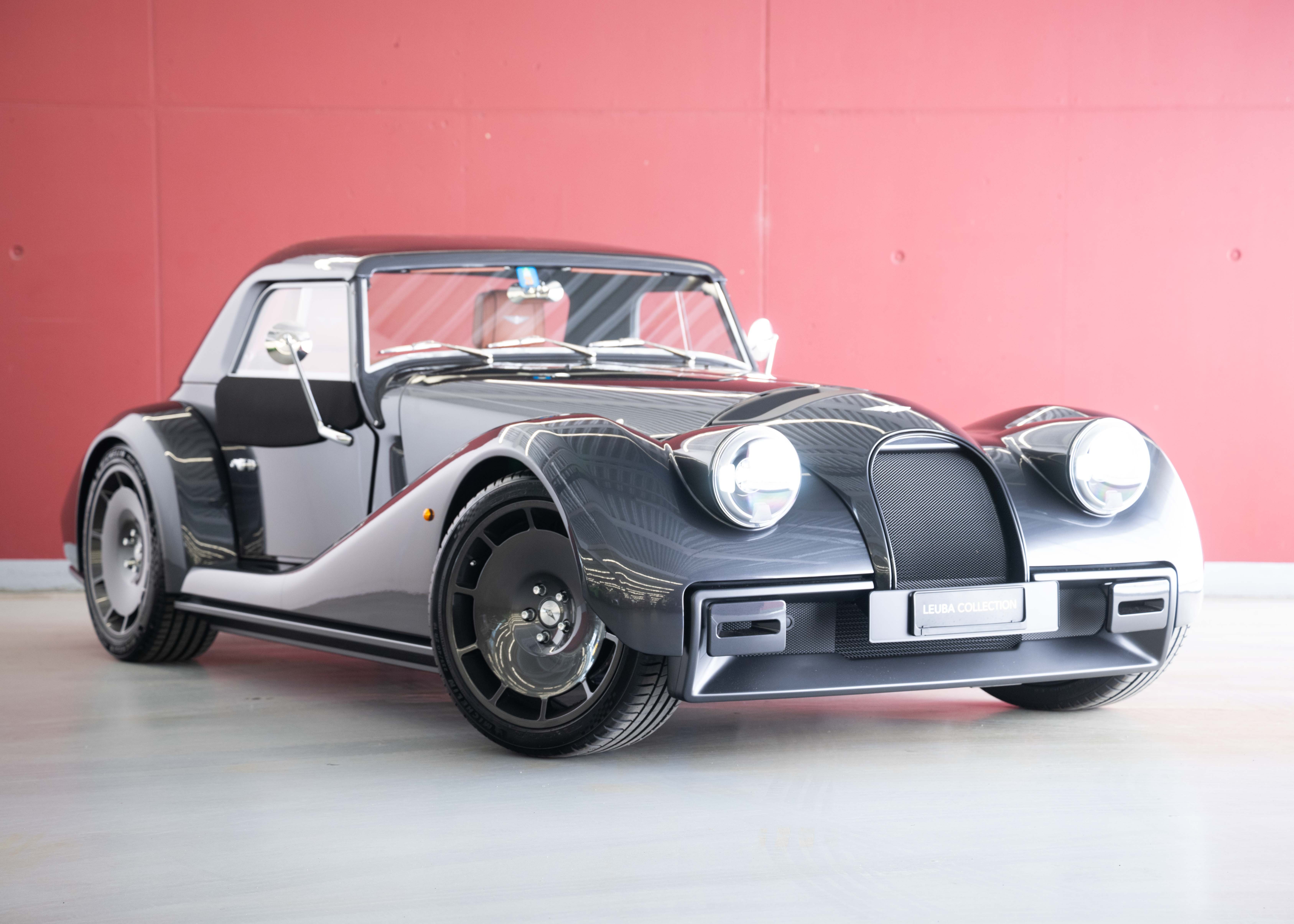 Photo MORGAN PLUS-SIX Supersport 3.0 Bespoke (Swiss new car, Dark Silver metallic paint, 30-month factory warranty)