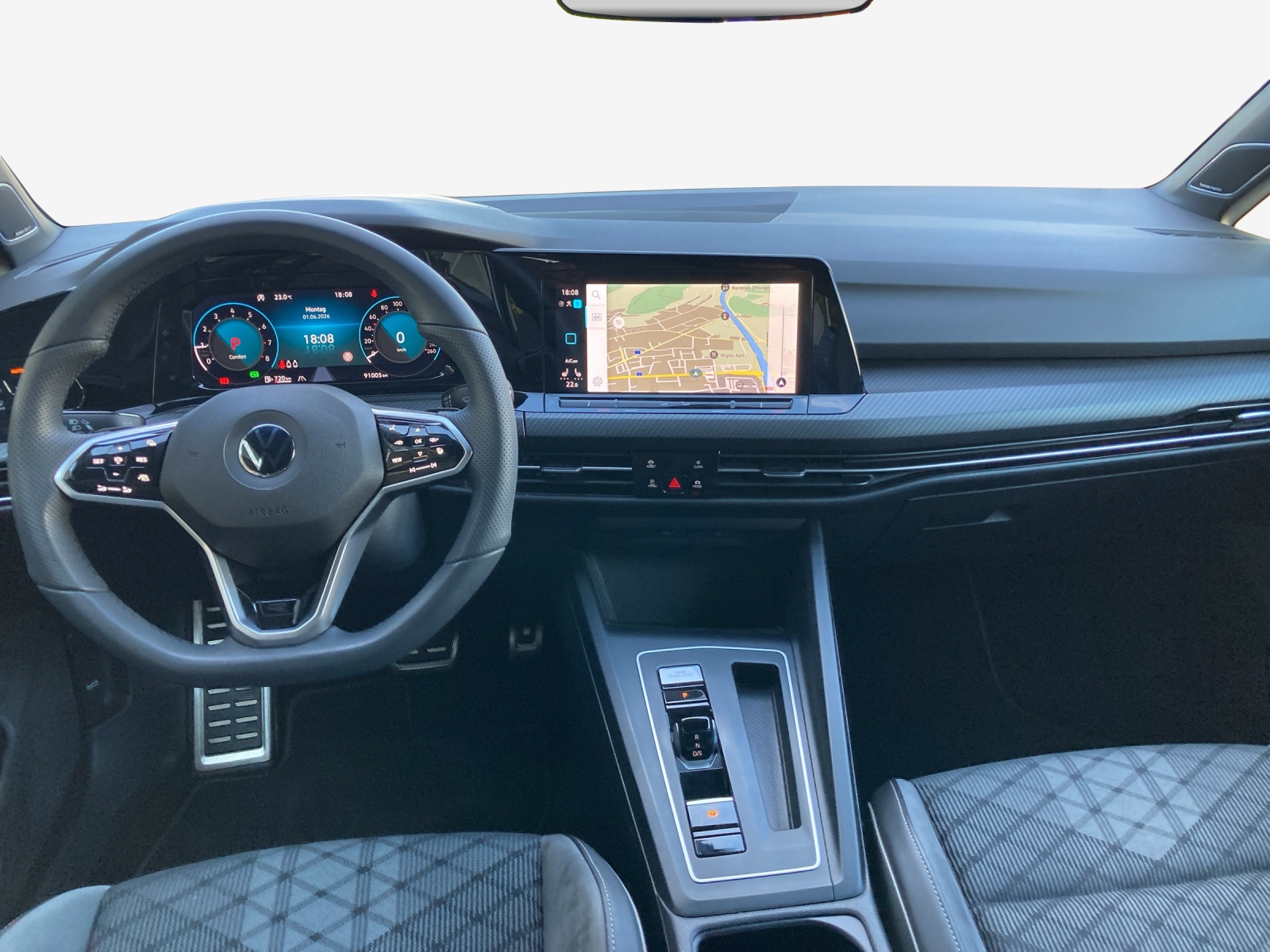 VW Golf 1.5 eTSI mHEV ACT R-Line DSG-image-8