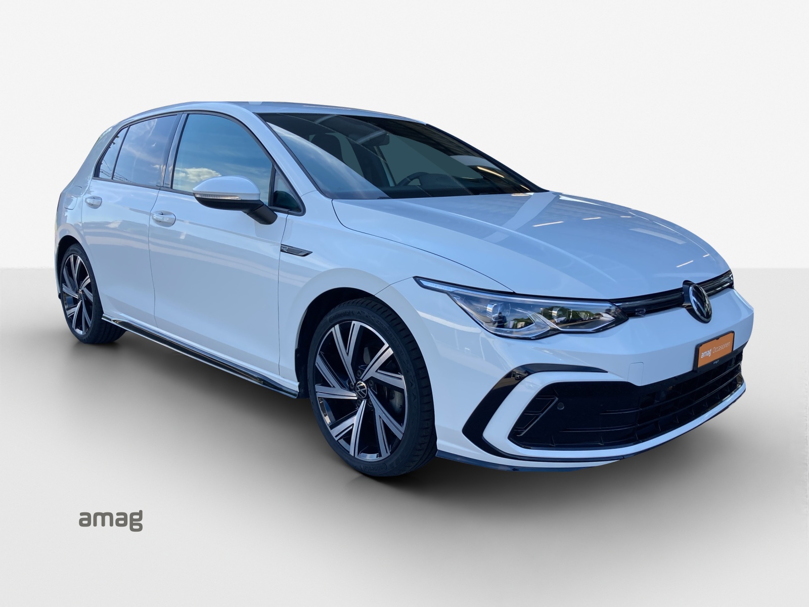 VW Golf 1.5 eTSI mHEV ACT R-Line DSG-image-5