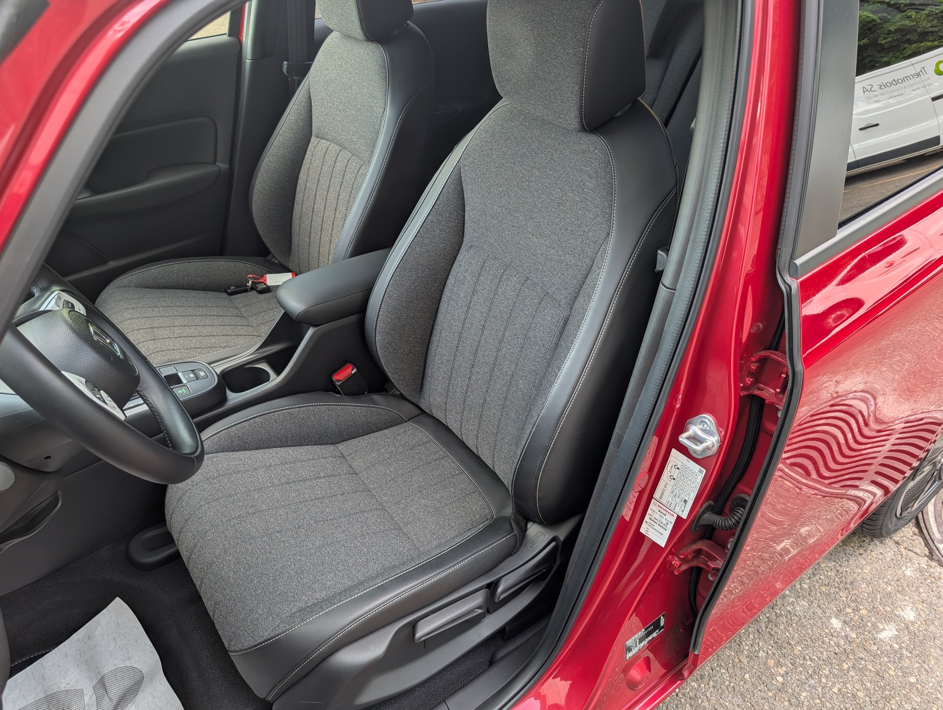 HONDA Jazz 1.5i-MMD Advance E-CVT-image-6