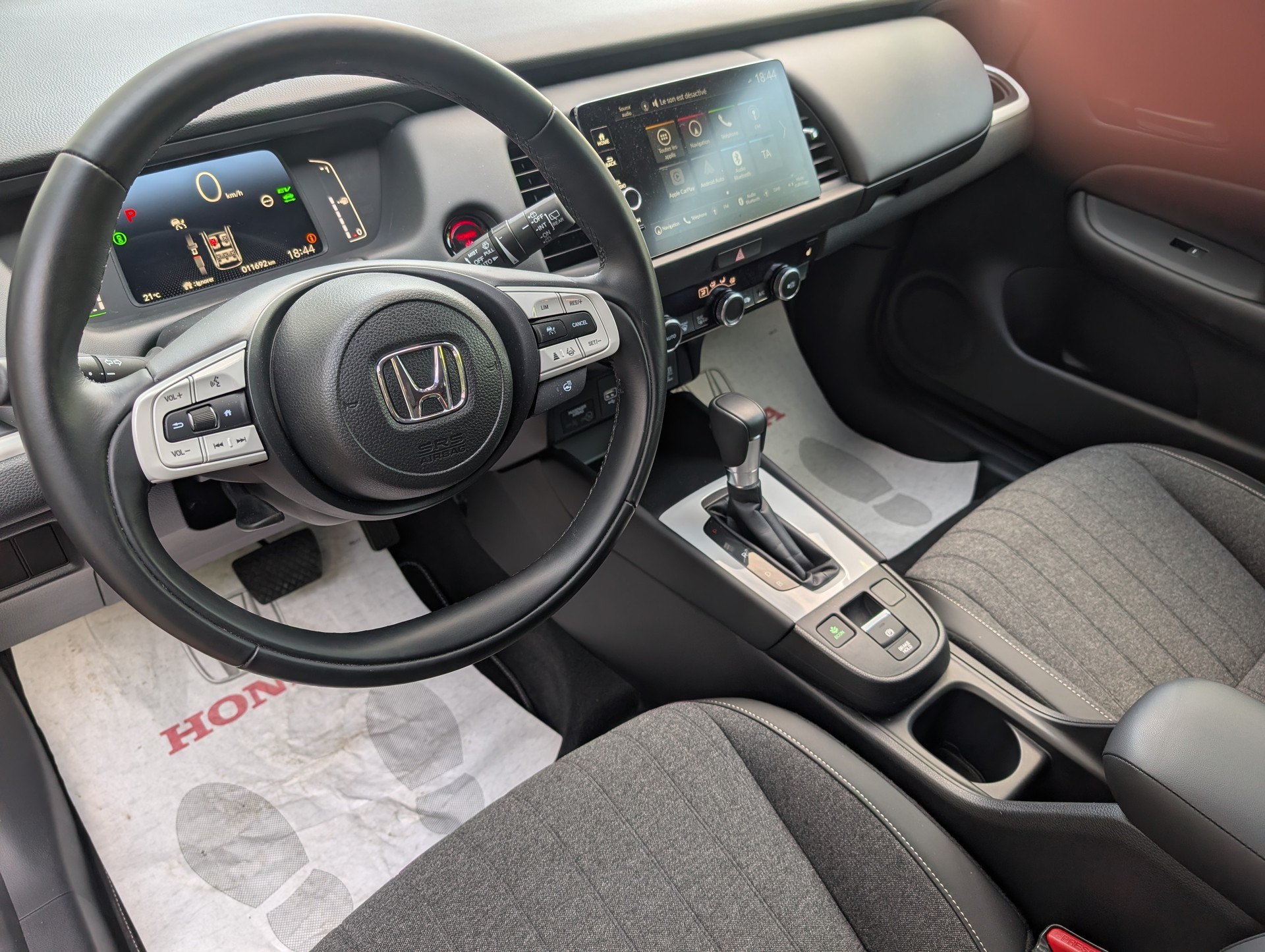 HONDA Jazz 1.5i-MMD Advance E-CVT-image-8