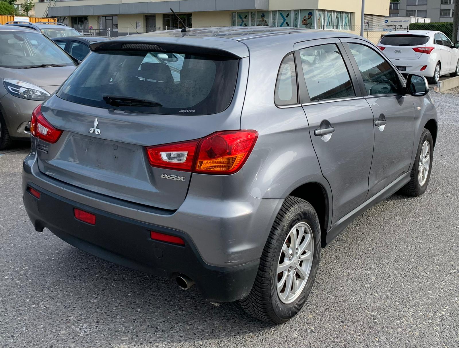 MITSUBISHI ASX 1.8 DID Intense 4WD (Klima * Radio CD * Alufelgen * Multilenkrad * BO5)-image-6
