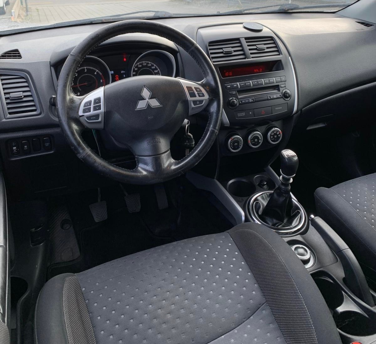 MITSUBISHI ASX 1.8 DID Intense 4WD (Klima * Radio CD * Alufelgen * Multilenkrad * BO5)-image-11