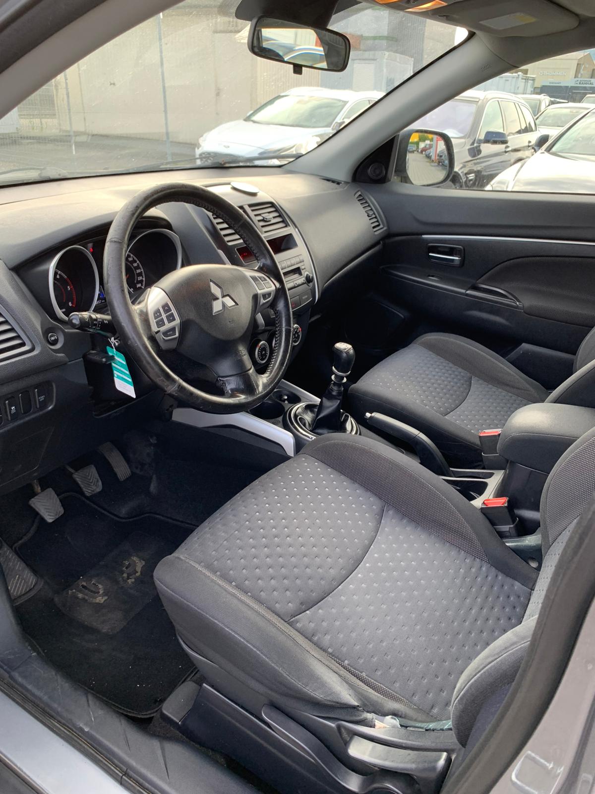 MITSUBISHI ASX 1.8 DID Intense 4WD (Klima * Radio CD * Alufelgen * Multilenkrad * BO5)-image-13