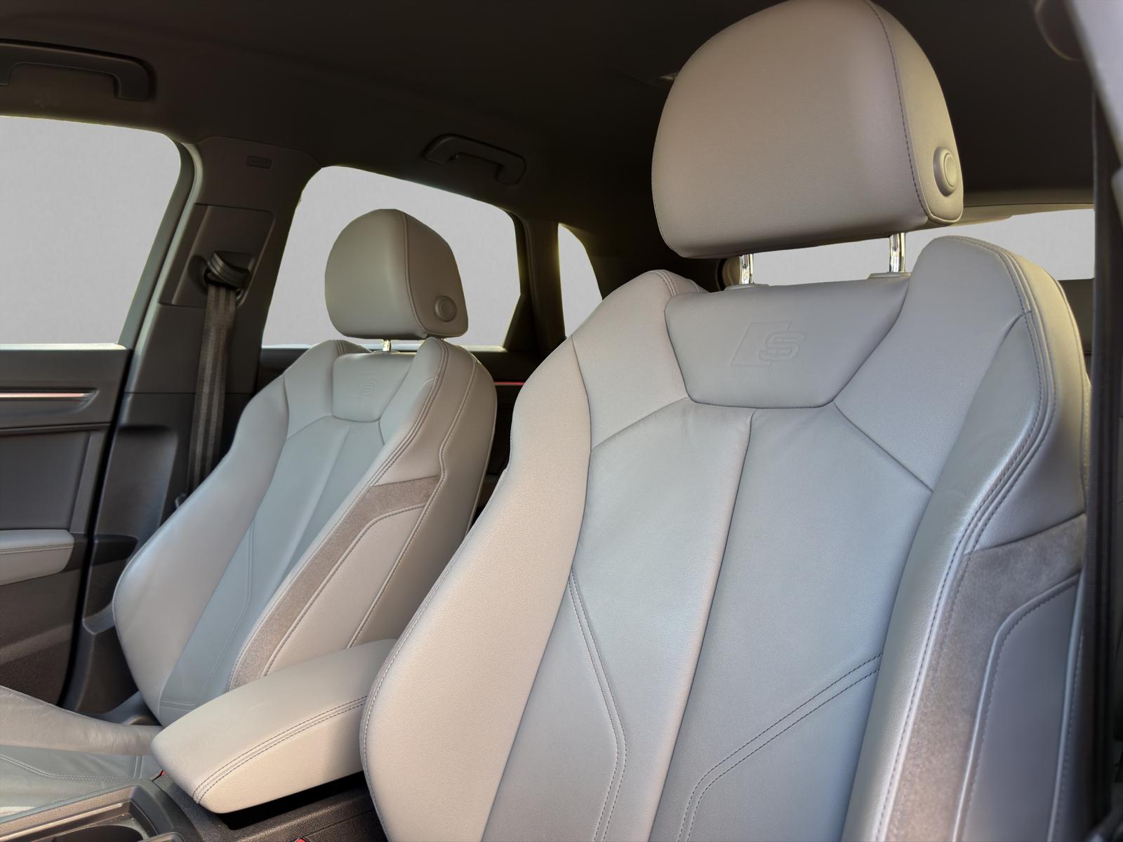 AUDI Q3 35 TFSI S line S-tronic-image-8