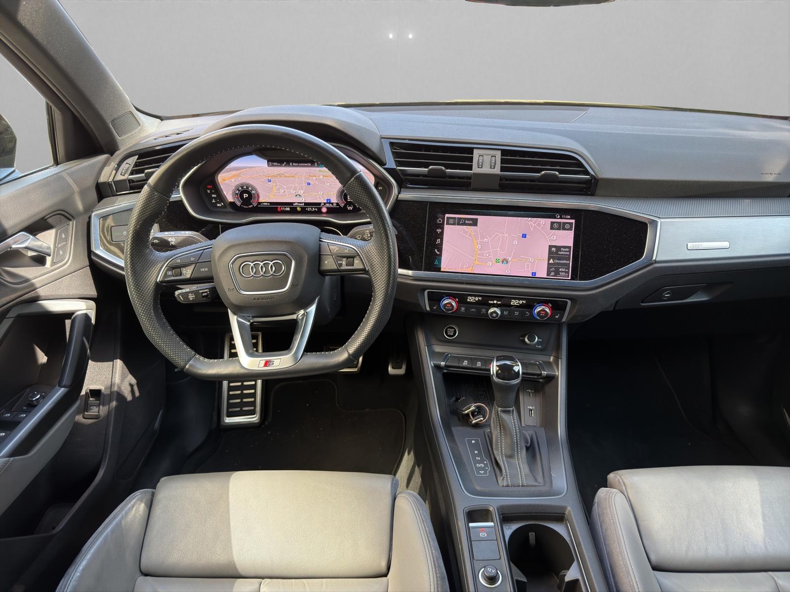 AUDI Q3 35 TFSI S line S-tronic-image-6