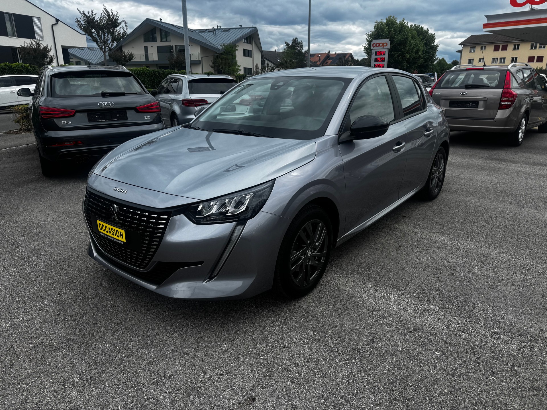 PEUGEOT 208 1.2 PureTech Active Pack EAT8-image-1