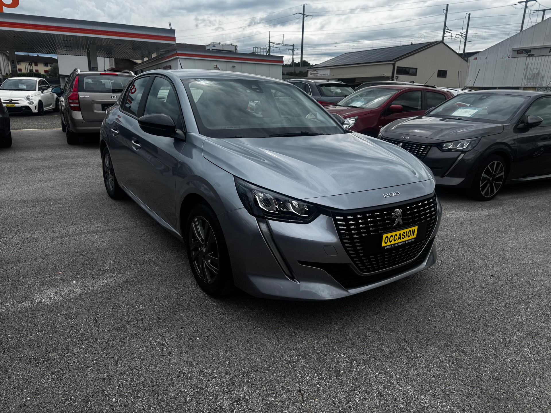 PEUGEOT 208 1.2 PureTech Active Pack EAT8-image-7