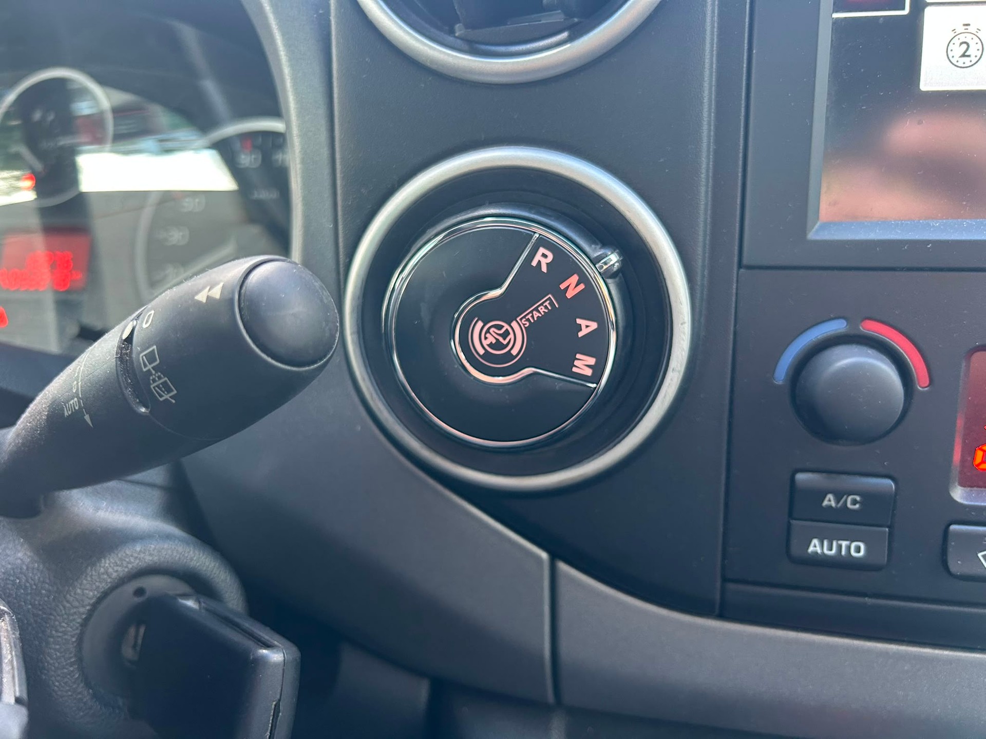 CITROEN Berlingo 1.6 BlueHDi Shine ETG6-image-11