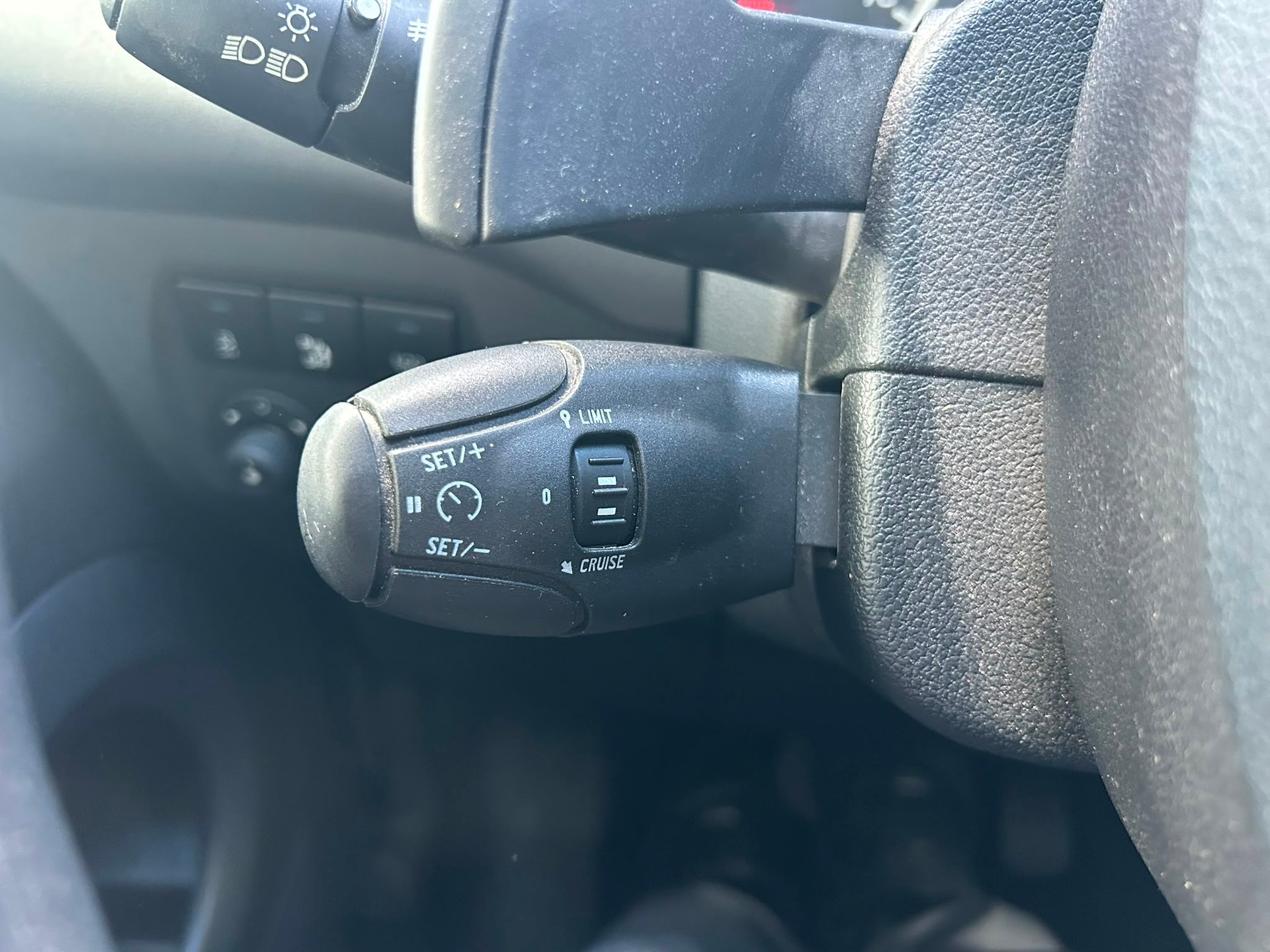 CITROEN Berlingo 1.6 BlueHDi Shine ETG6-image-10