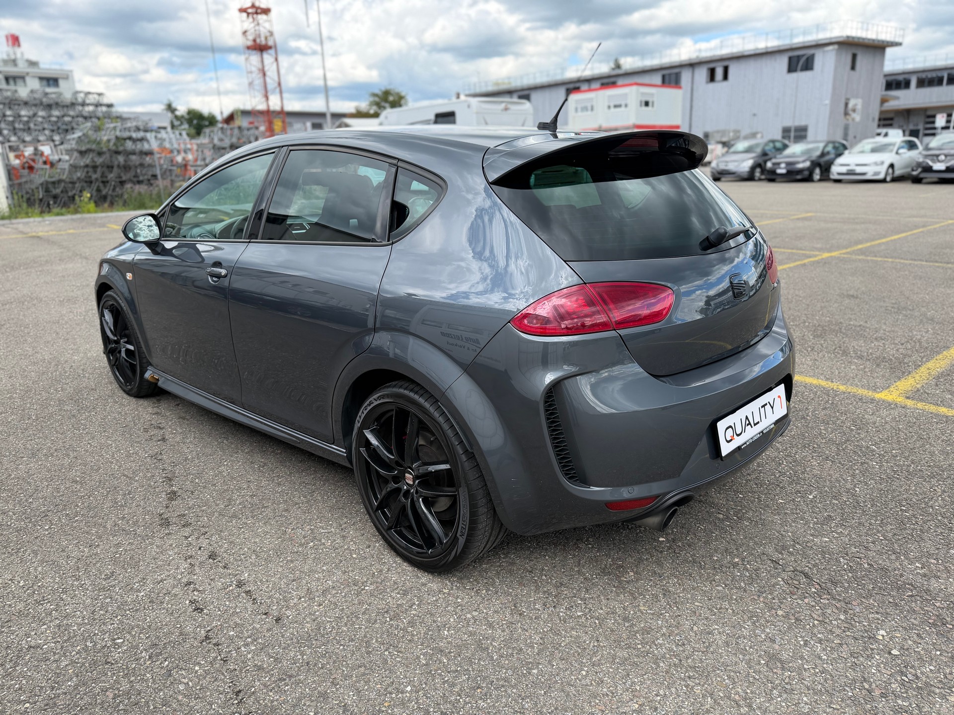 SEAT Leon 2.0 TSI Cupra R-Evolution-image-7