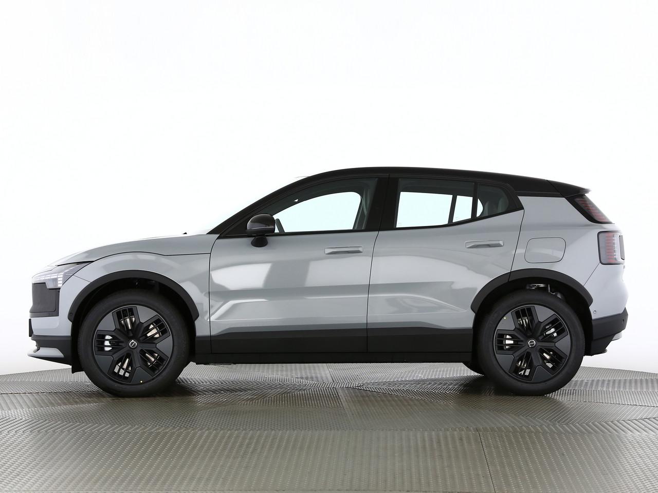 VOLVO EX30 CC P8 Ultra AWD-image-2