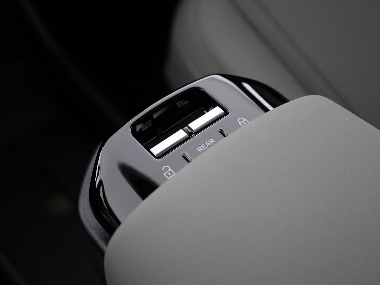 VOLVO EX30 CC P8 Ultra AWD-image-20