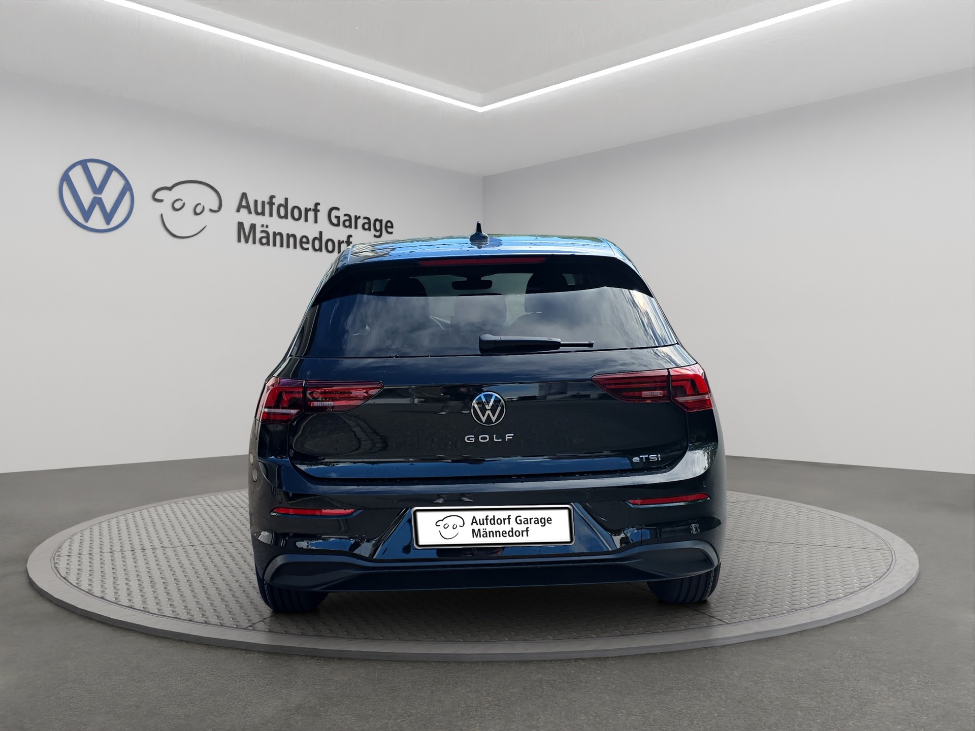 VW Golf 1.5 e TSI mHEV Value DSG-image-4