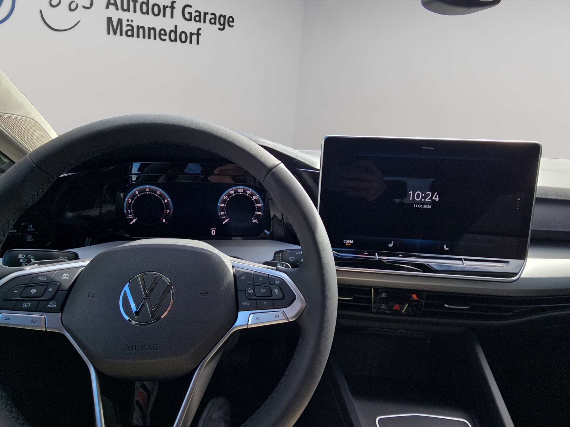 VW Golf 1.5 e TSI mHEV Value DSG-image-7