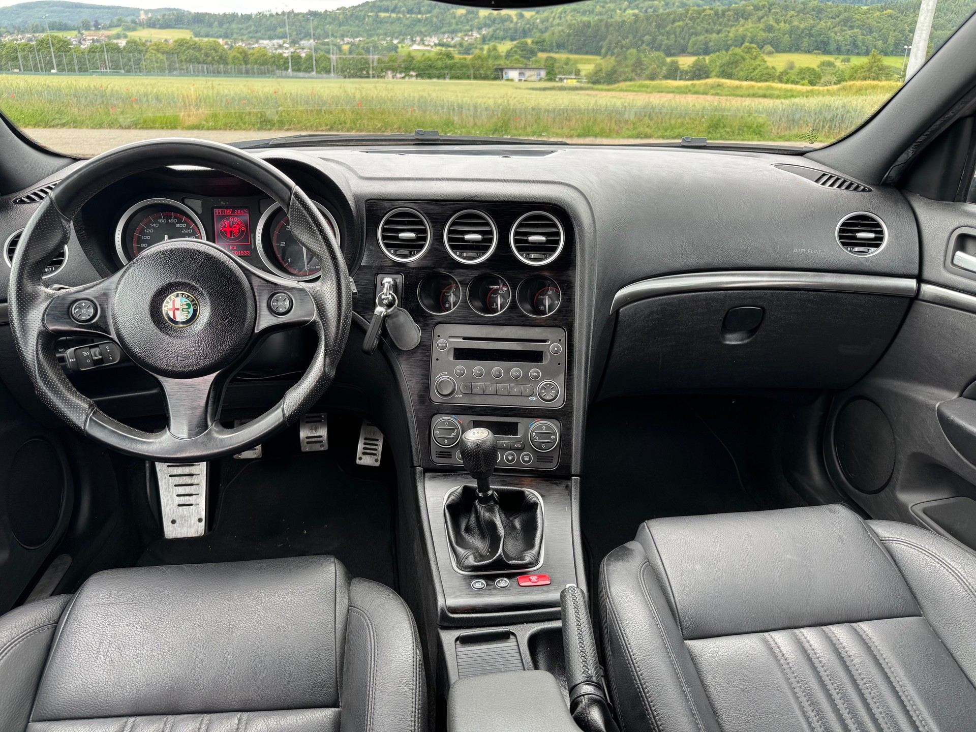 ALFA ROMEO 159 Sportwagon 2.0 JTD TI-image-8
