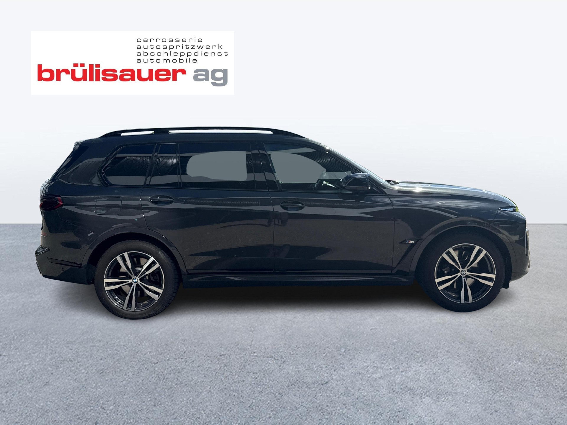BMW X7 M60i-image-5