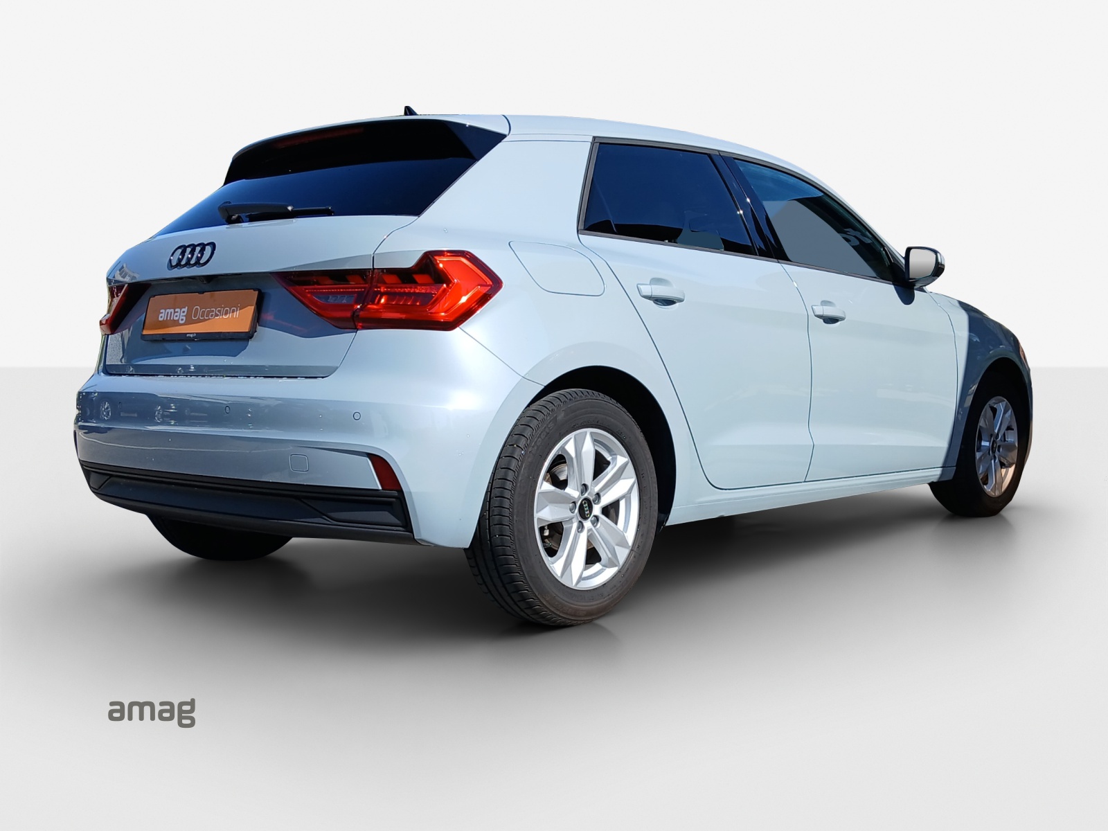 AUDI A1 Sportback 30 TFSI Attraction S-tronic-image-4