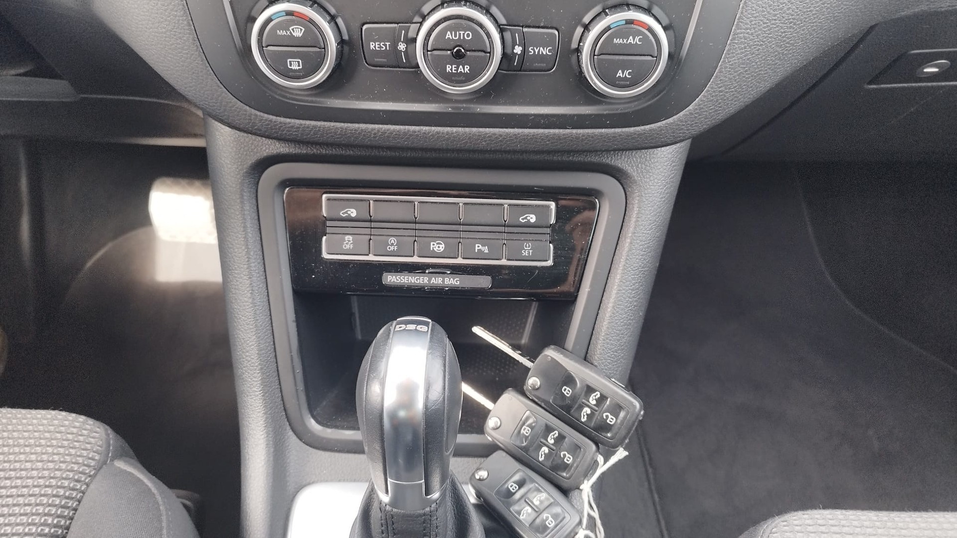 VW Sharan 2.0 TDI BlueMotion DSG-image-13