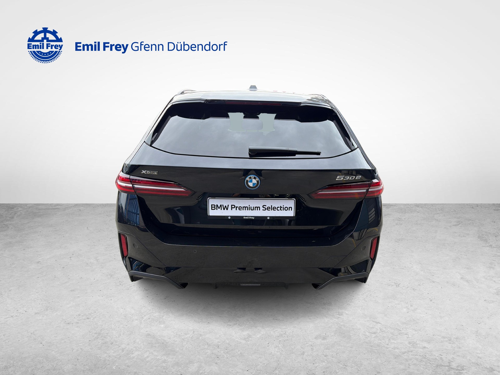 BMW 530e xDrive Touring-image-9