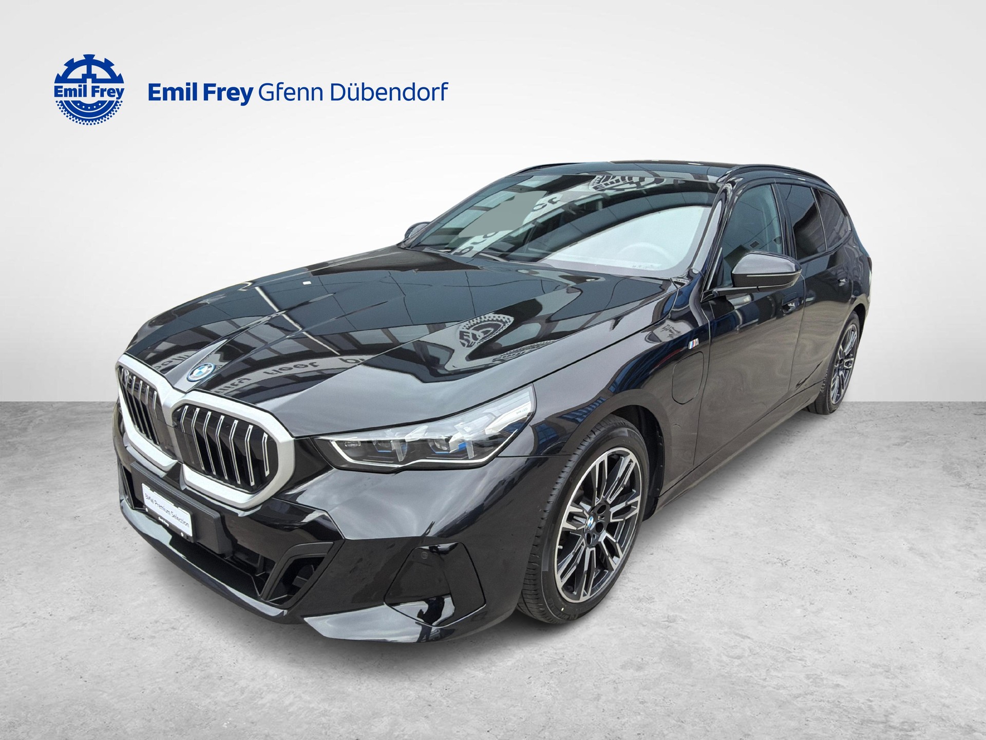 BMW 530e xDrive Touring-image-0