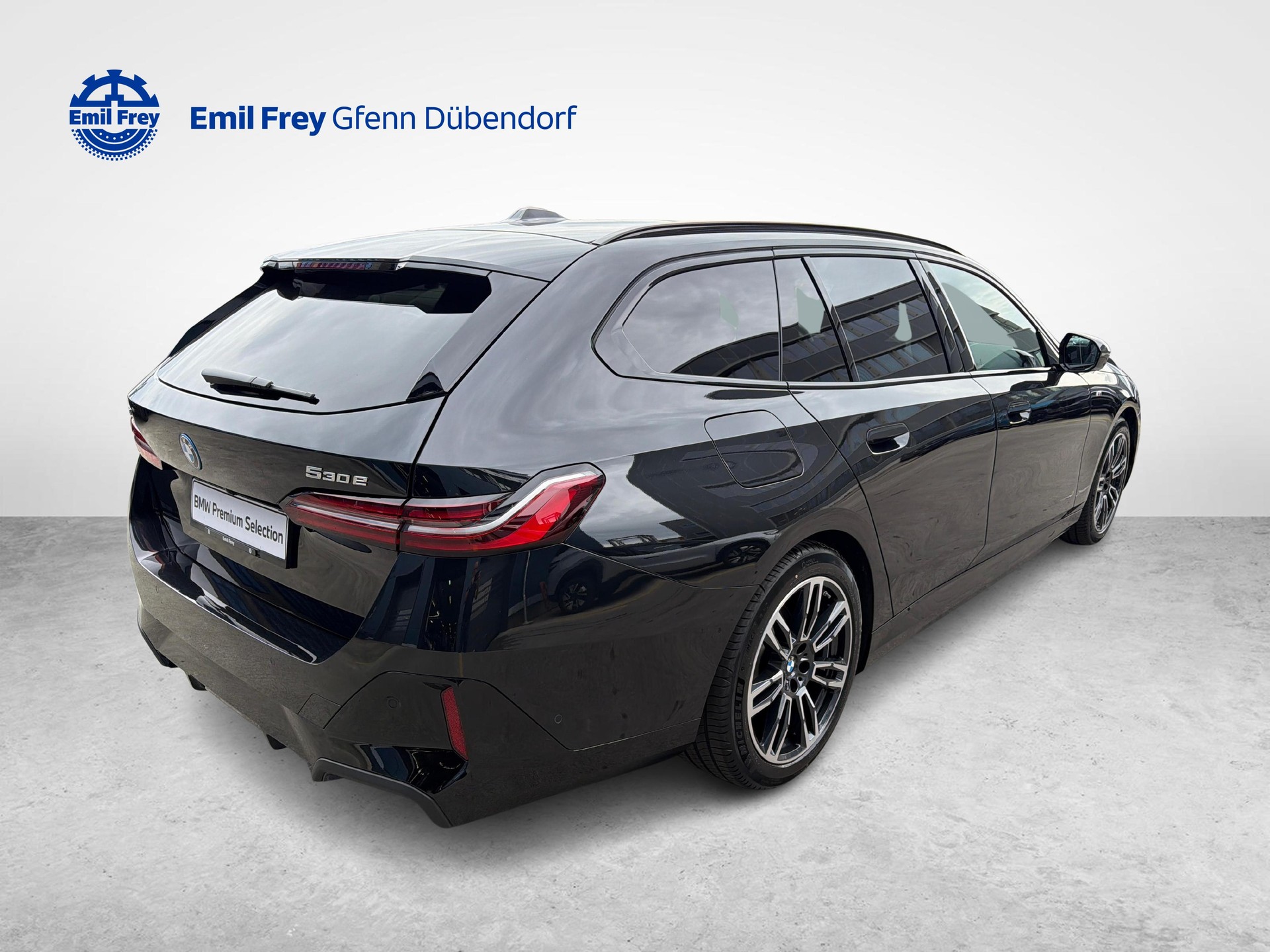 BMW 530e xDrive Touring-image-1