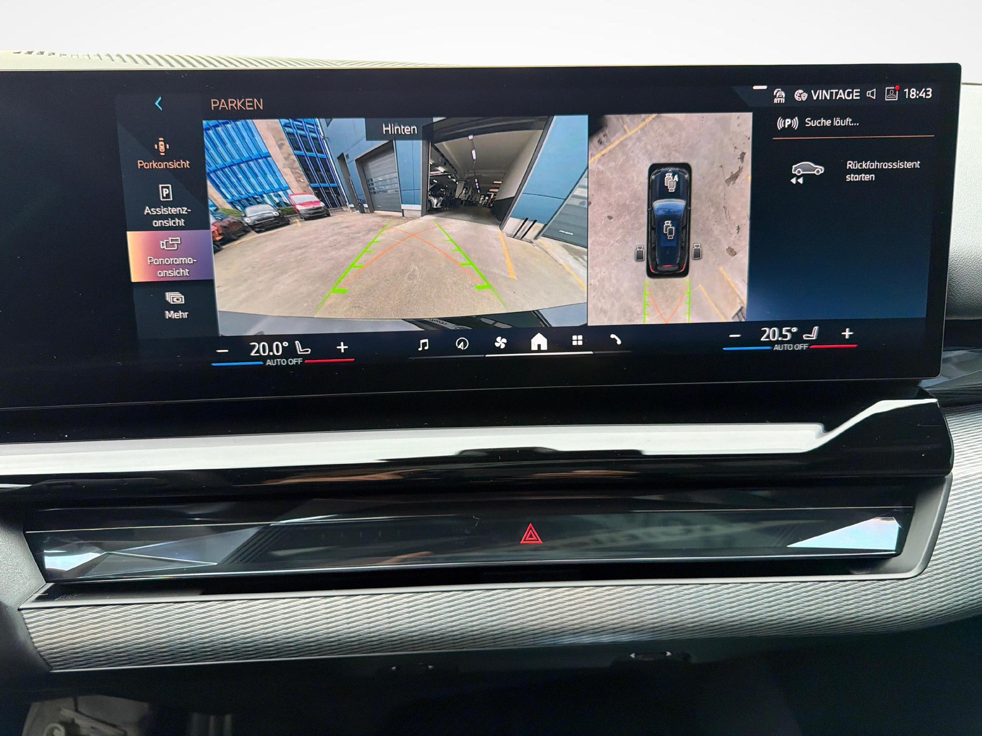 BMW 530e xDrive Touring-image-16