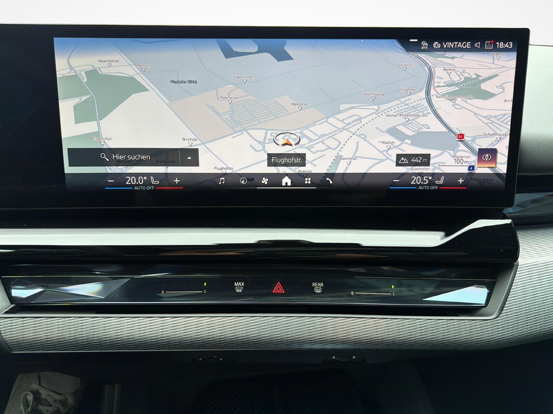 BMW 530e xDrive Touring-image-15