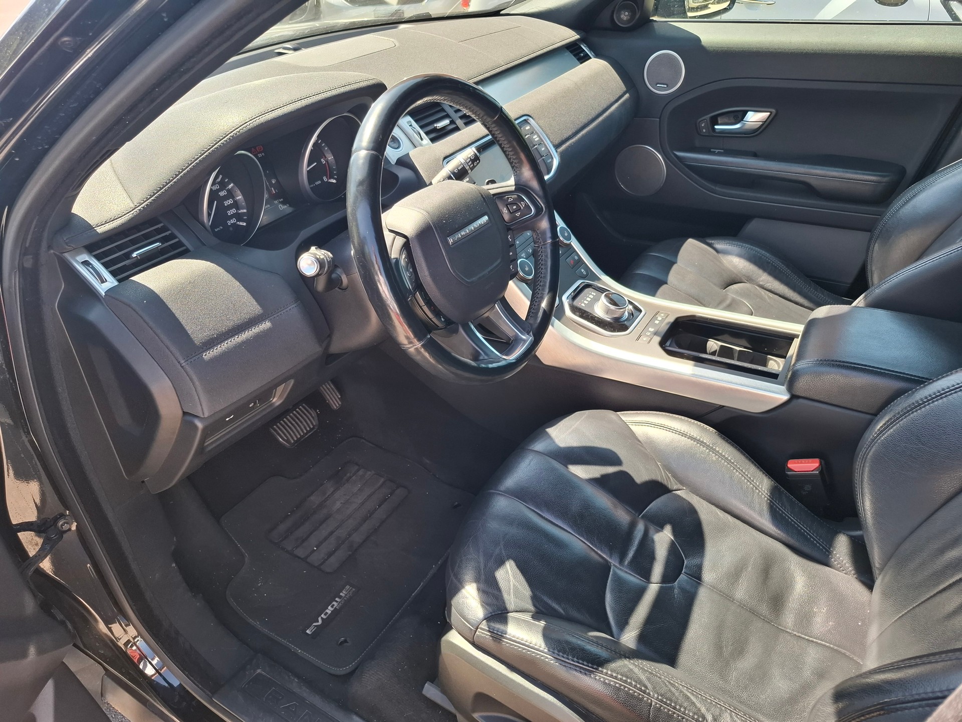 LAND ROVER Range Rover Evoque 2.2 SD4 Prestige AT9-image-7