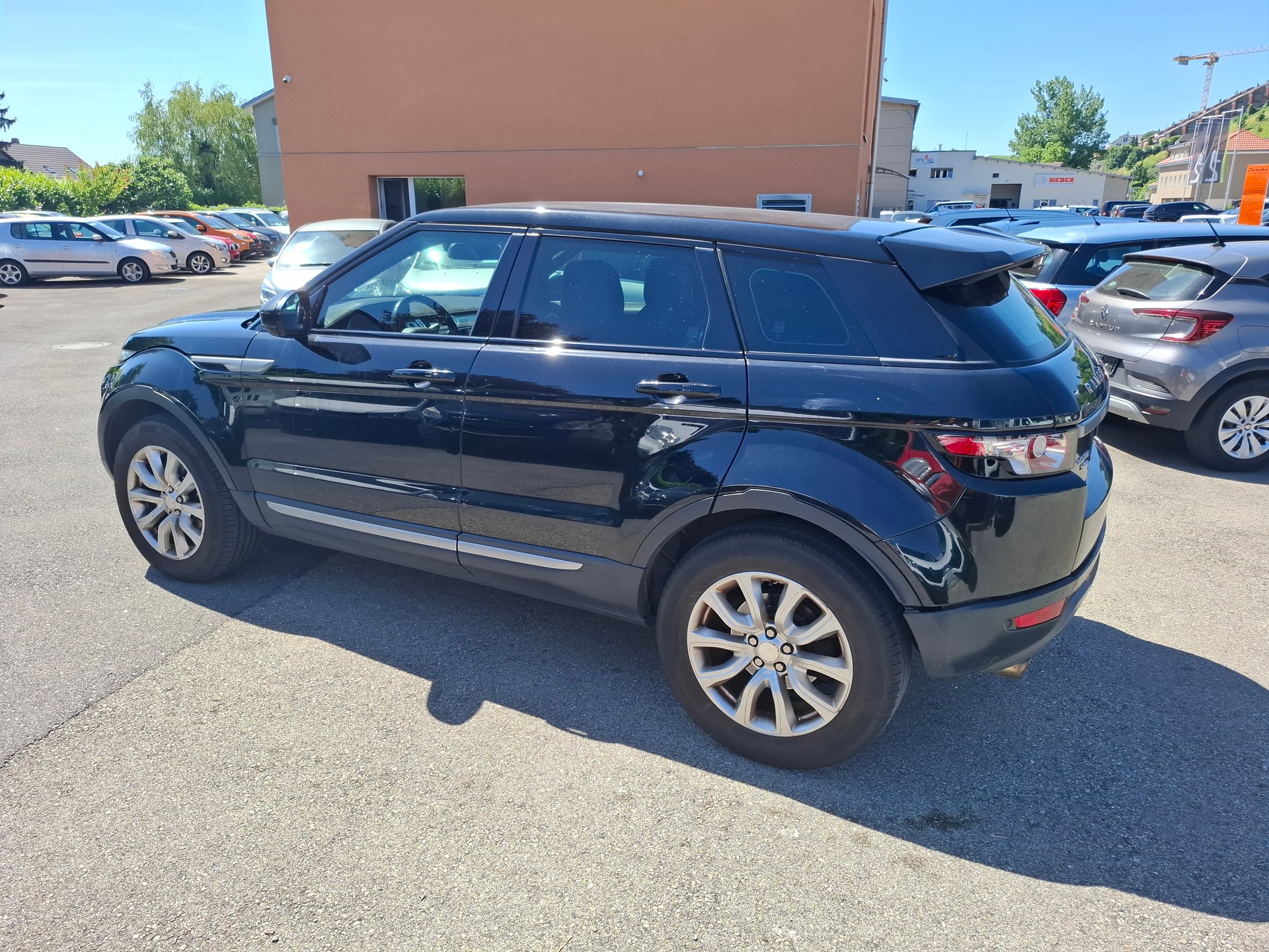 LAND ROVER Range Rover Evoque 2.2 SD4 Prestige AT9-image-4