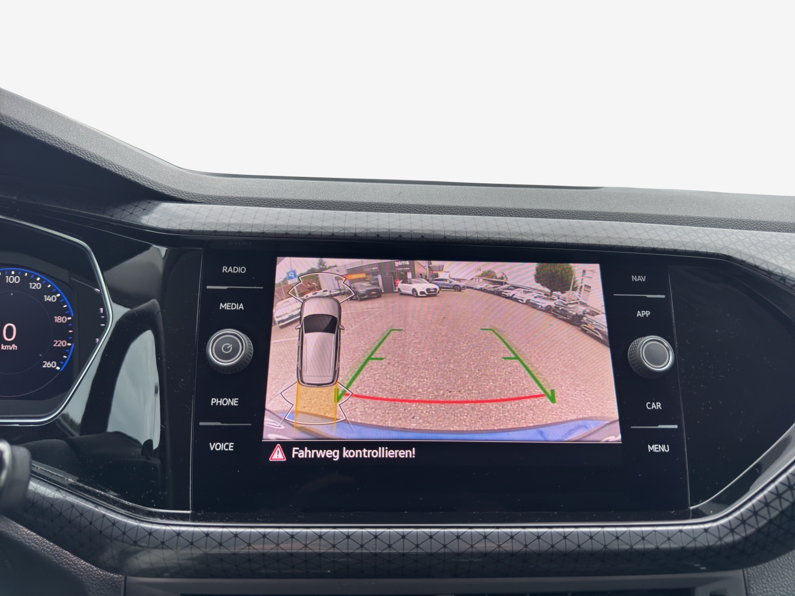 VW T-Cross 1.0 TSI Style DSG-image-13