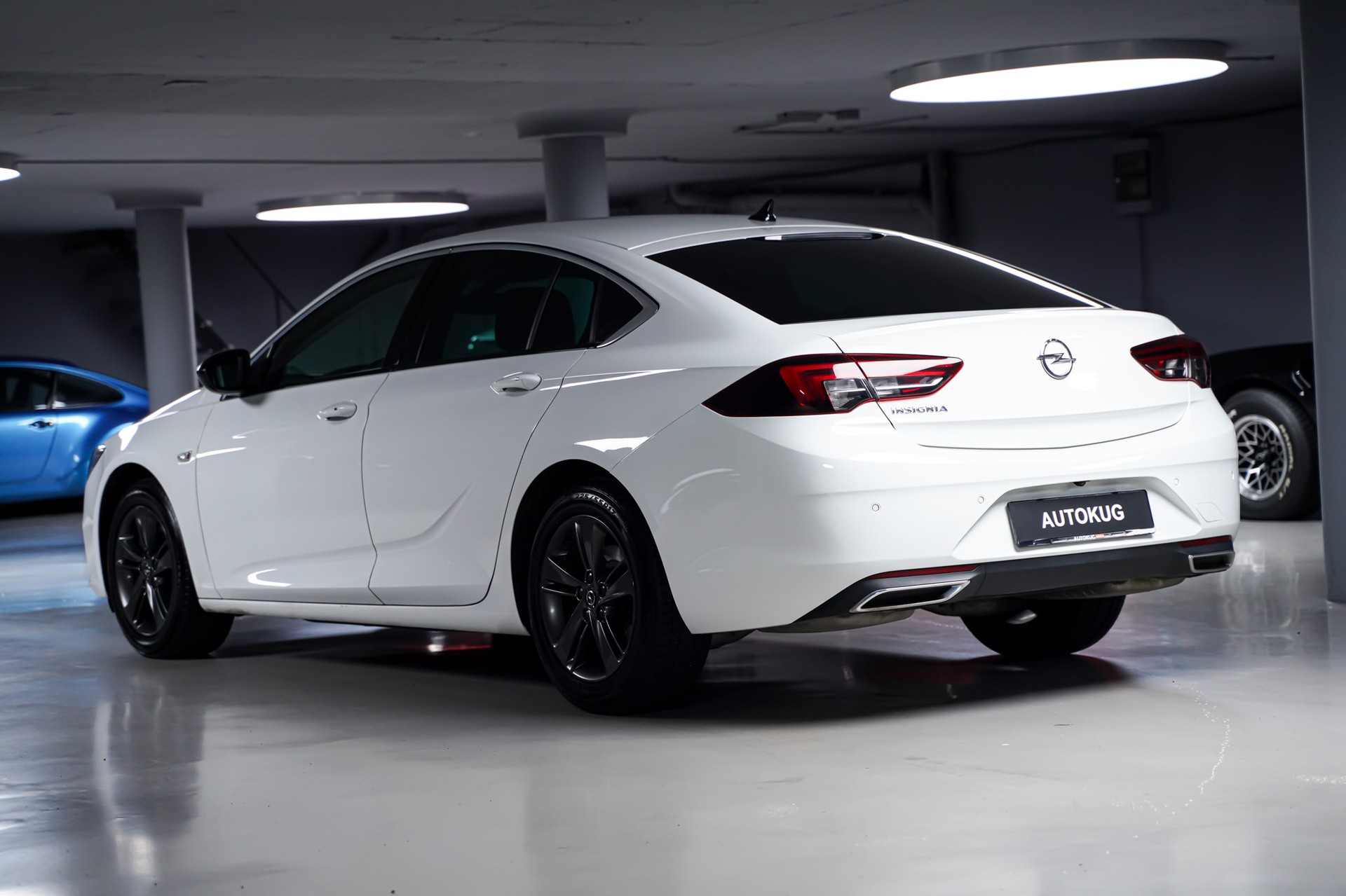 OPEL Insignia 2.0 T Edition Automatic-image-6