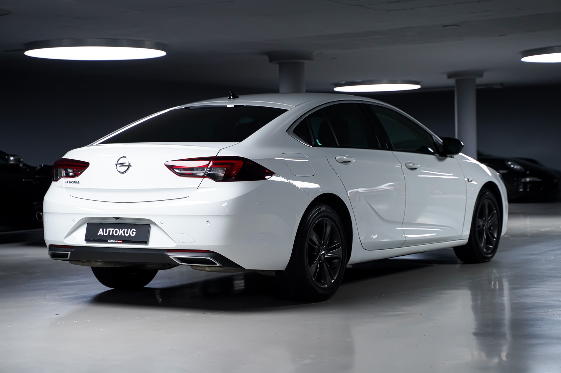 OPEL Insignia 2.0 T Edition Automatic-image-4