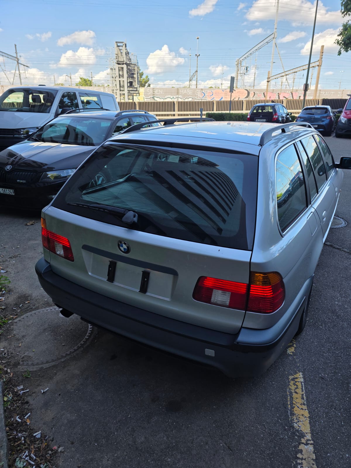 BMW 520i-image-3