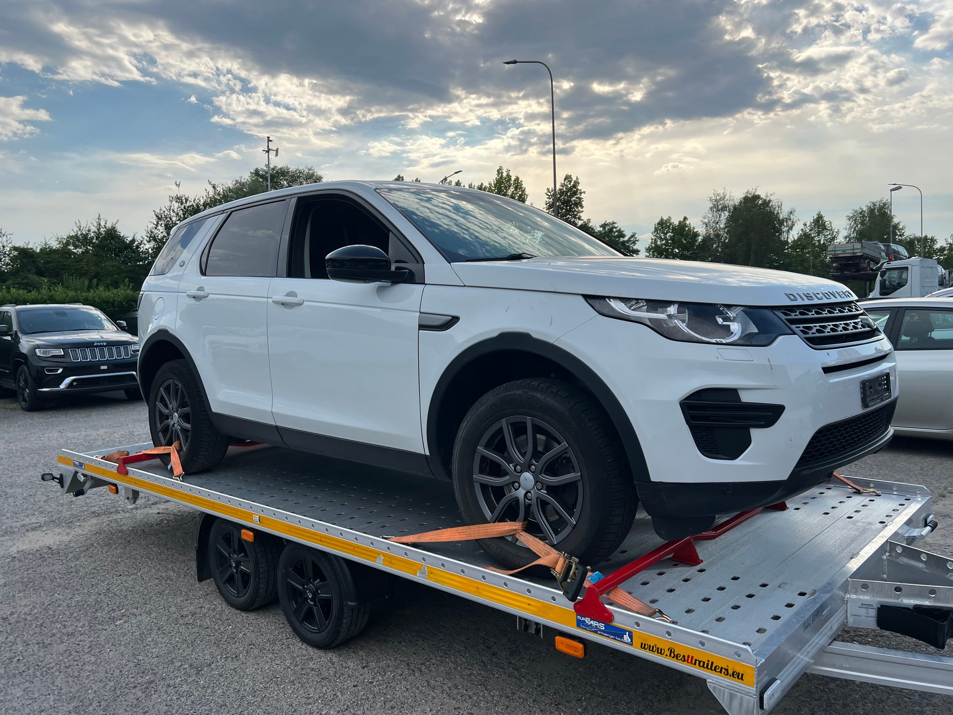 LAND ROVER Discovery Sport 2.0 TD4 Pure AT9-image-0