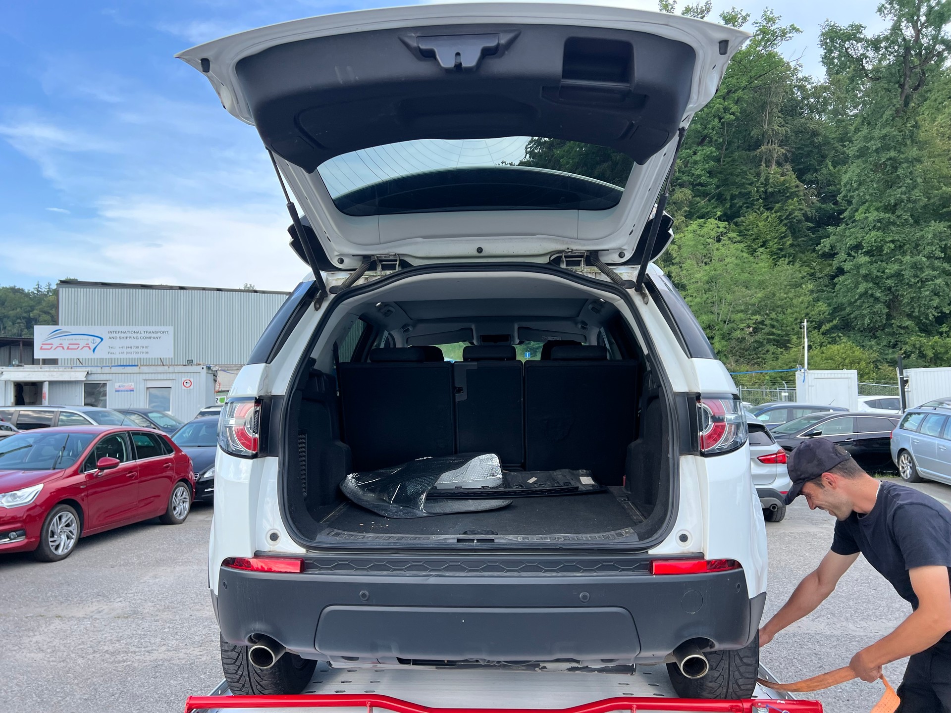 LAND ROVER Discovery Sport 2.0 TD4 Pure AT9-image-4