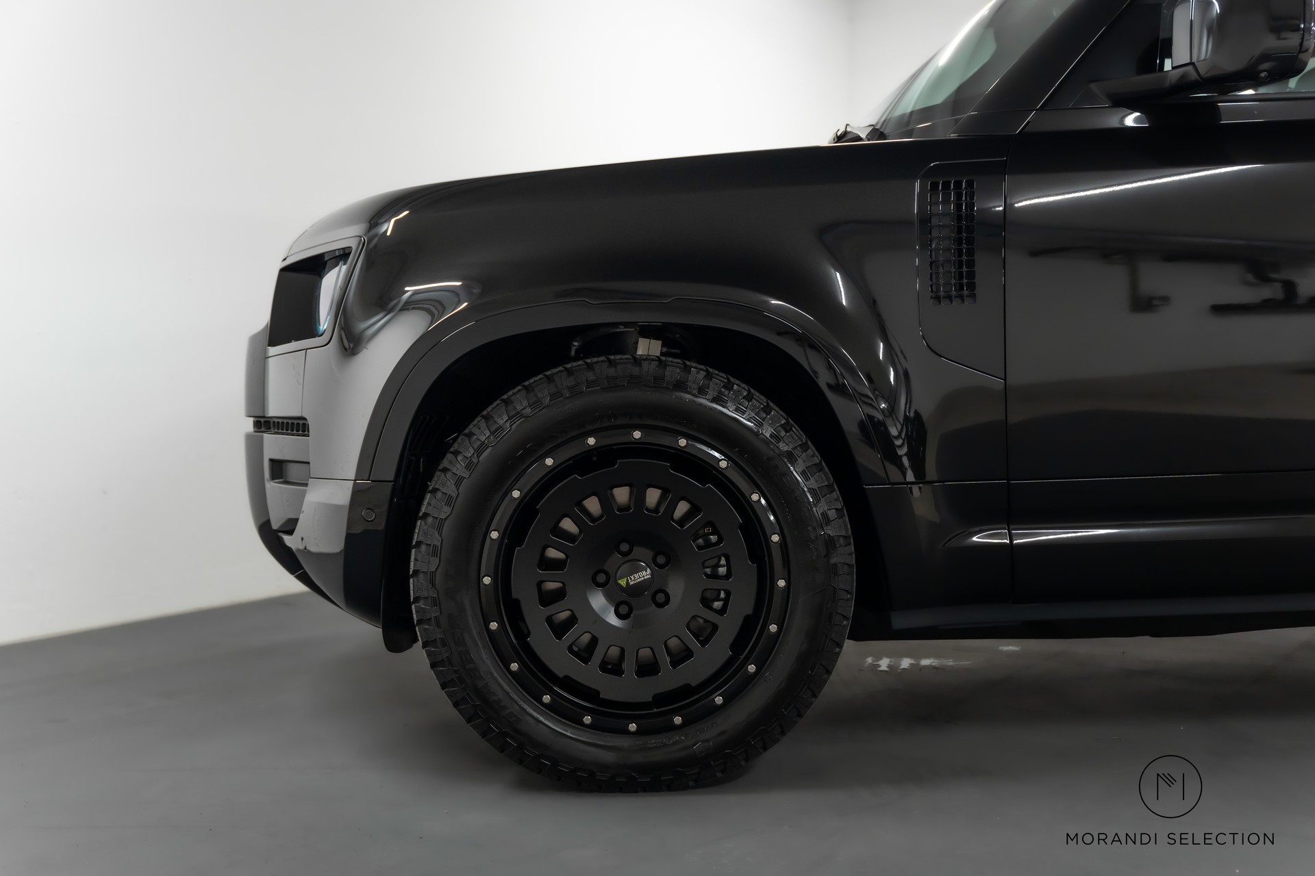 LAND ROVER Defender 110 3.0 D I6 250 X-Dynamic SE-image-5