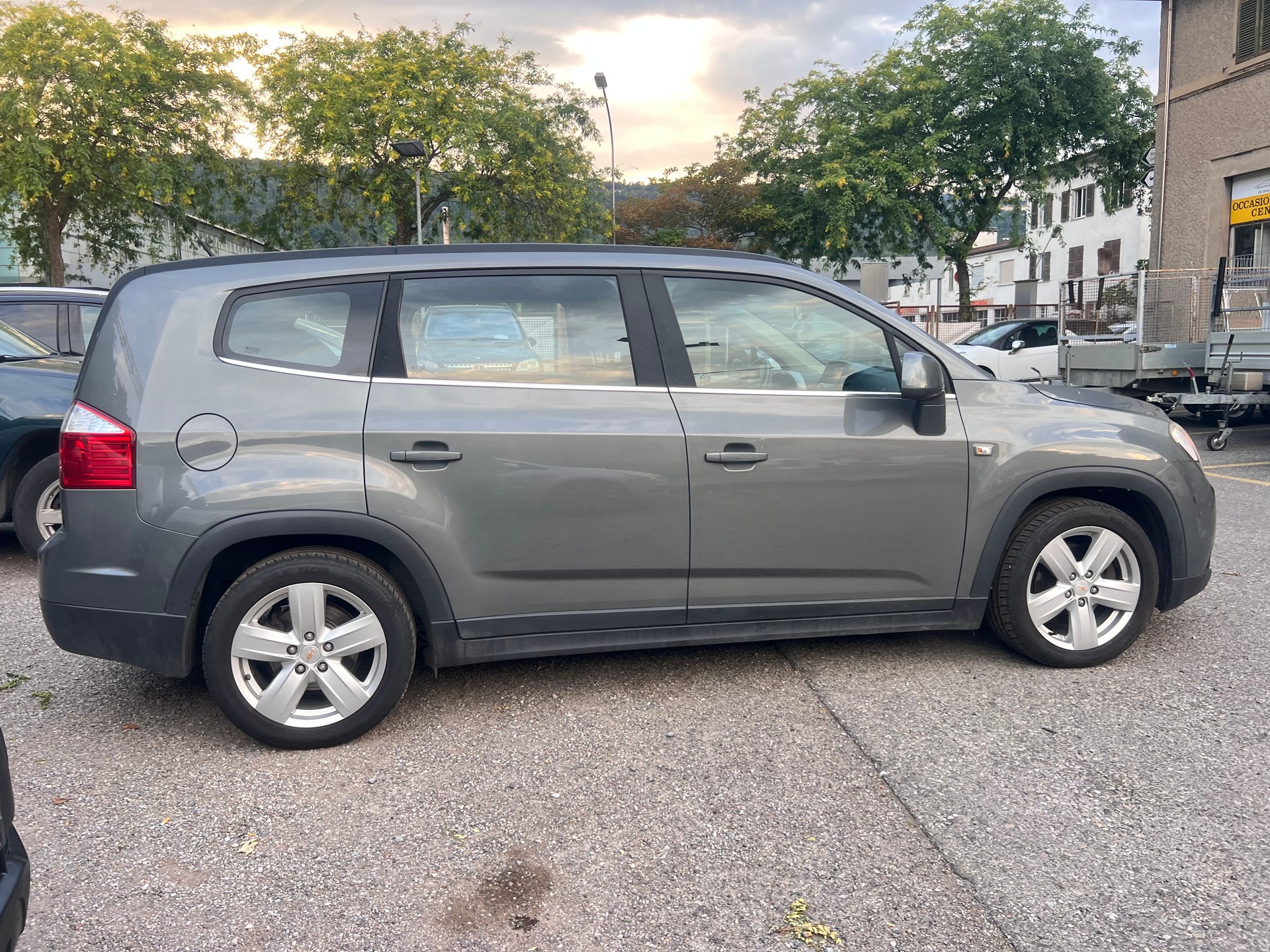 CHEVROLET Orlando 2.0 VCDi LT Automatic-image-2