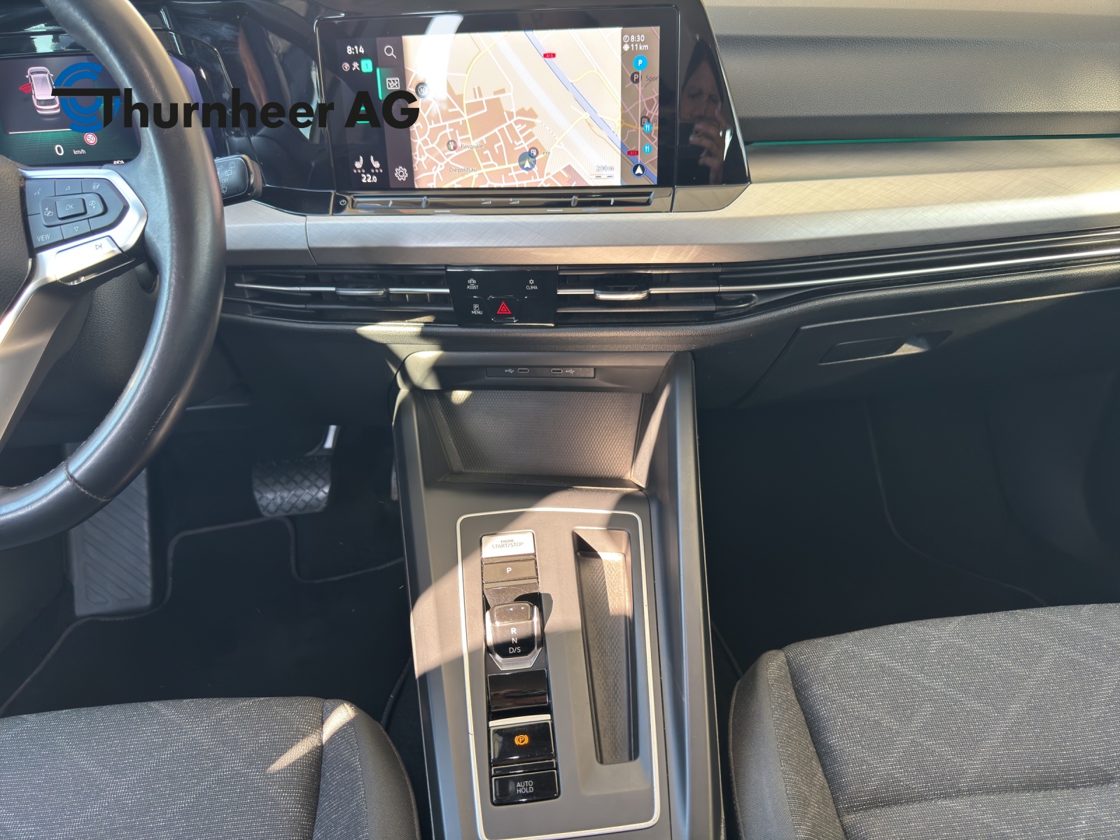 VW Golf Variant 1.0 eTSI mHEV Life DSG-image-11