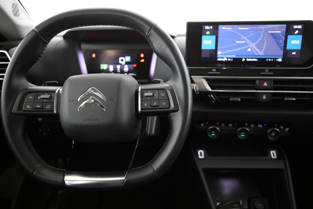 CITROEN C4 1.2 PureTech Shine-image-5