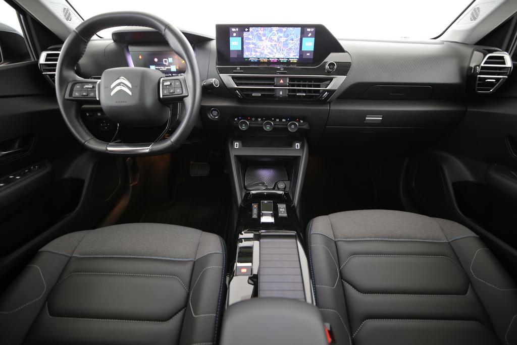 CITROEN C4 1.2 PureTech Shine-image-4