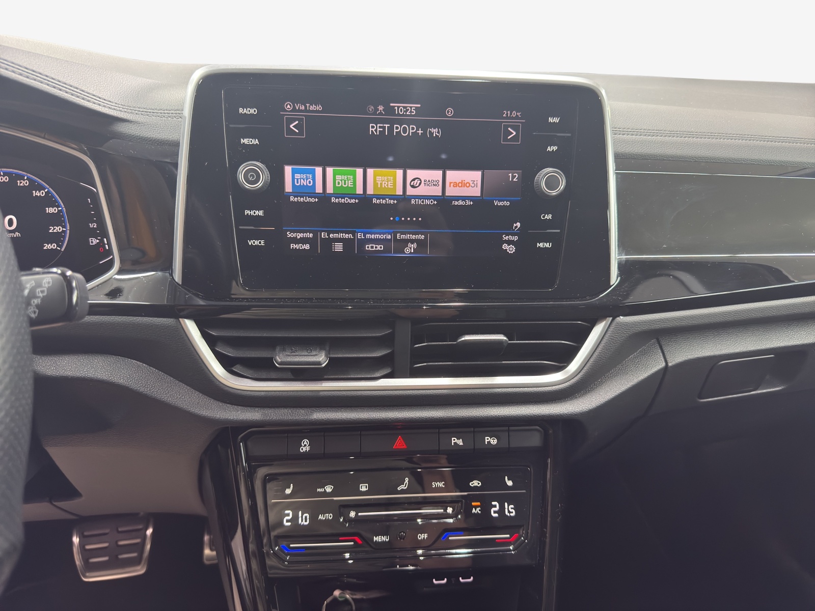 VW T-Roc 1.5 TSI EVO R-Line DSG-image-10