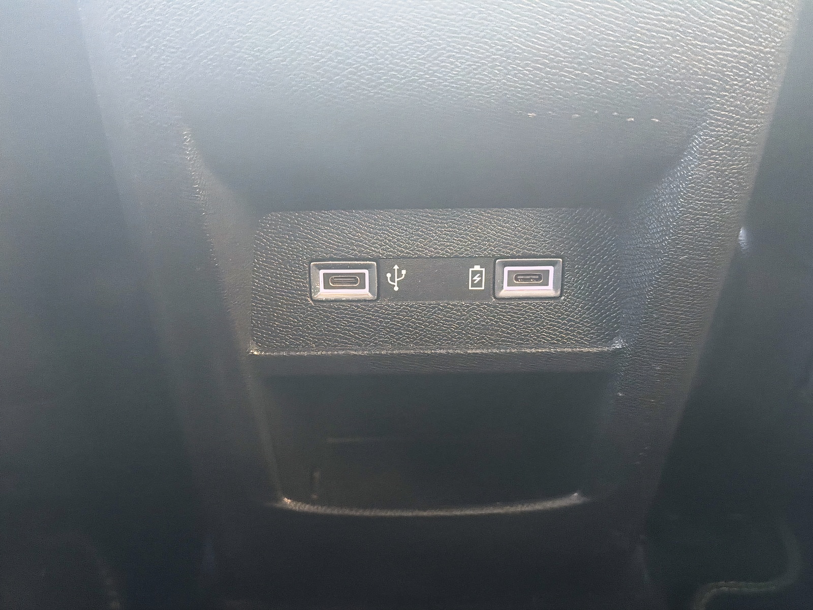 PEUGEOT 308 1.2 PureTech GT Pack-image-16